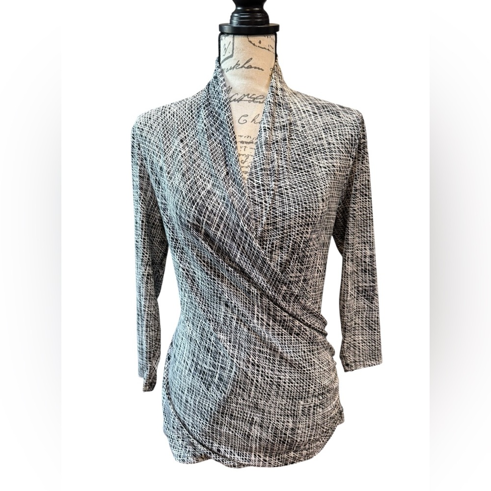 Chaus Surplice  Blouse Women’s Medium Black and White Pattern
